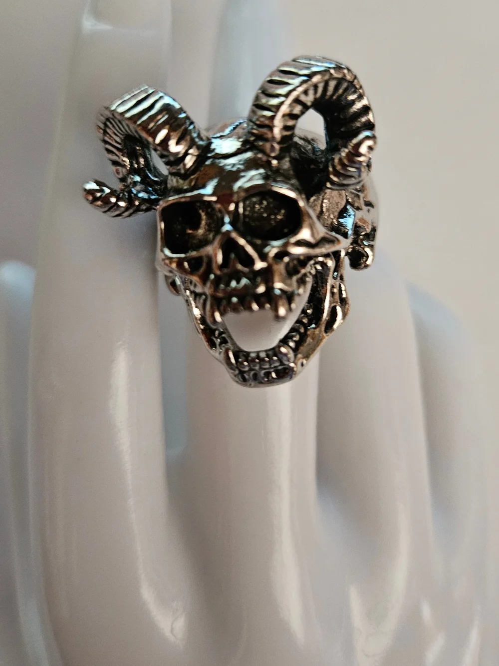 Devil Skull Ring for Men - Horned Gothic Statement